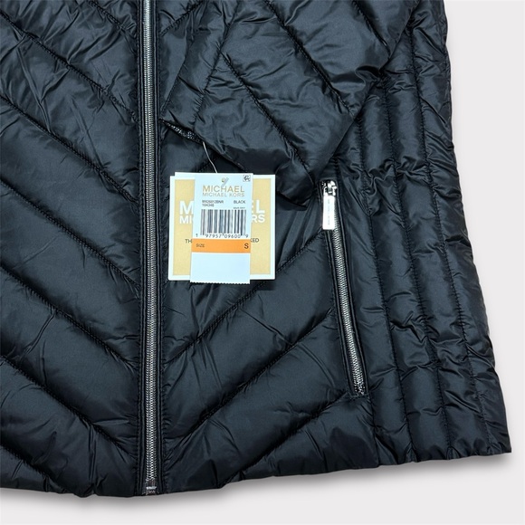 NWT MICHAEL MICHAEL KORS Hooded Packable Chevron Quilted Jacket Black - Picture 2 of 12